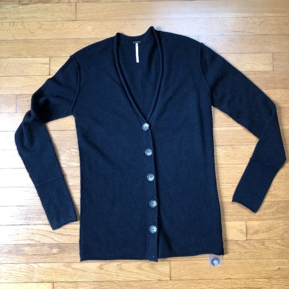 Free People Wear It Well Cashmere Cardigan (XS) in Black NWOT - Picture 4 of 10